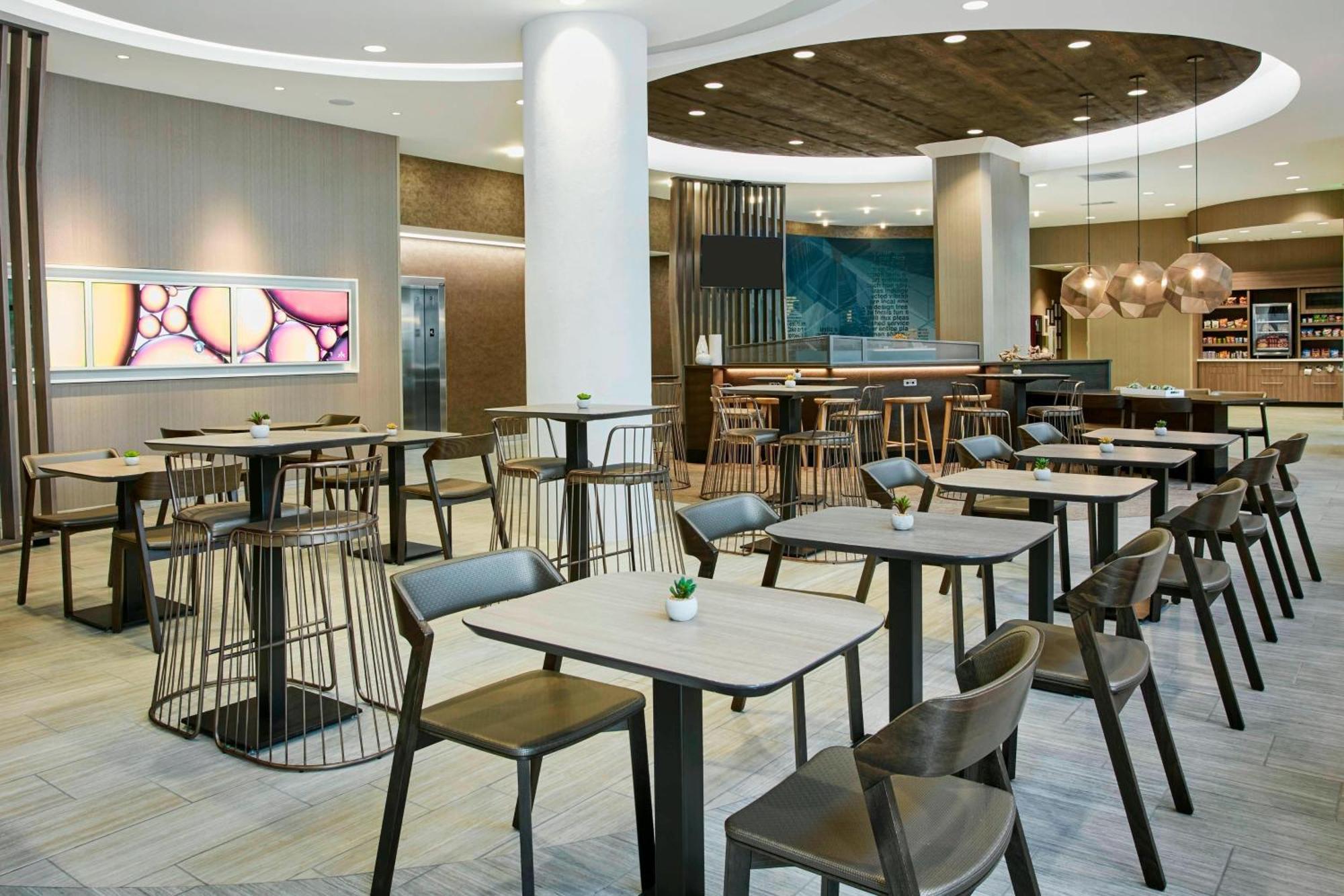 Springhill Suites By Marriott Milwaukee Downtown Exterior foto